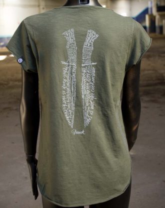 Parte trasera de camiseta verde de algodón orgánico edición limitada, muy cómoda y ligera y última tendencia en moda femenina.